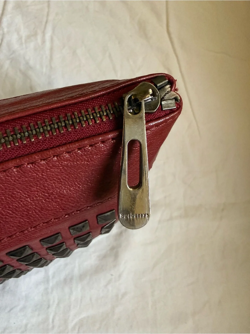 Burberry clutch rich